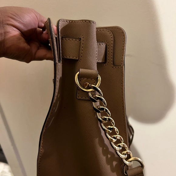 Michael Kors Hamiltion Bag - Picture 2 of 4
